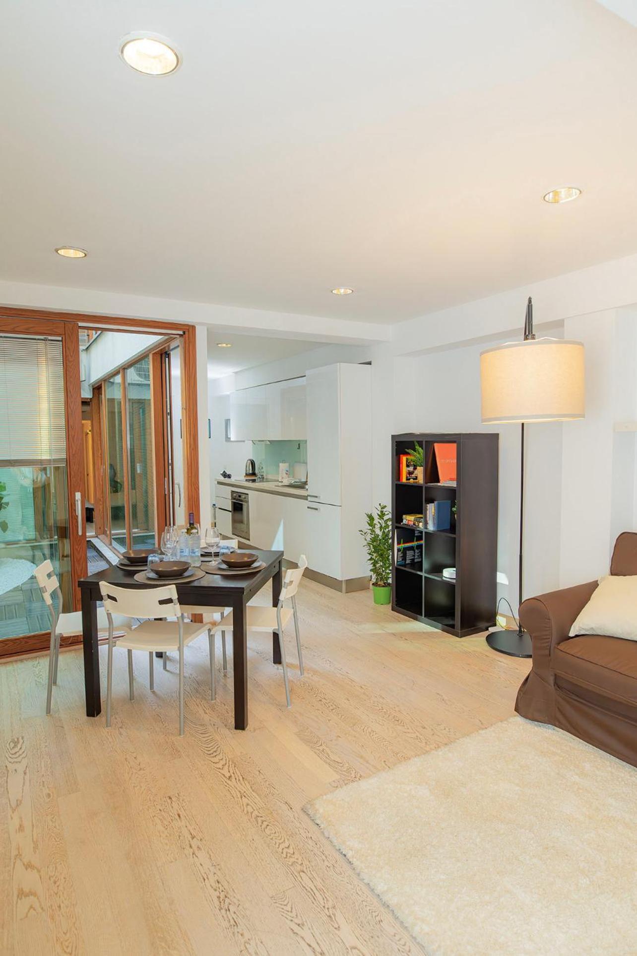 ミラノNavigli 10 Min Loft Moderno Con Area Esternaアパートメント エクステリア 写真